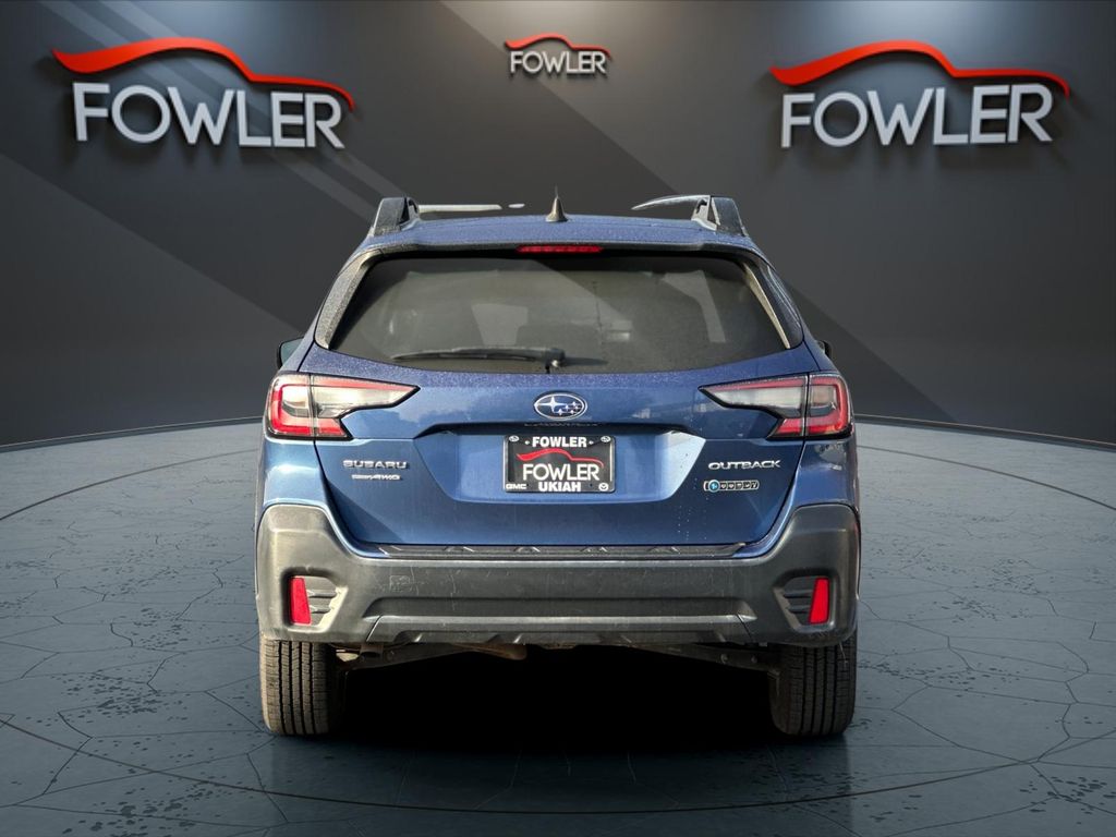 2020 Subaru Outback Premium photo 3