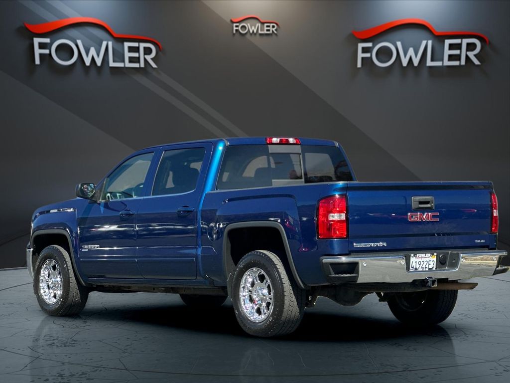 2017 Gmc Sierra 1500 SLE photo 3