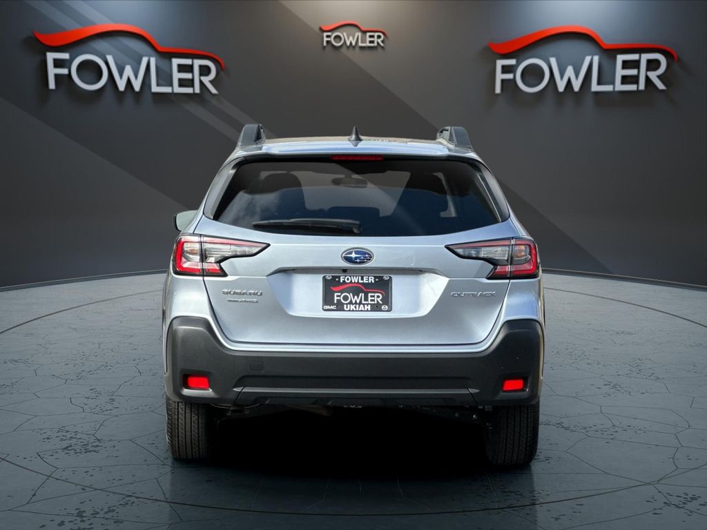 2024 Subaru Outback Premium photo 4