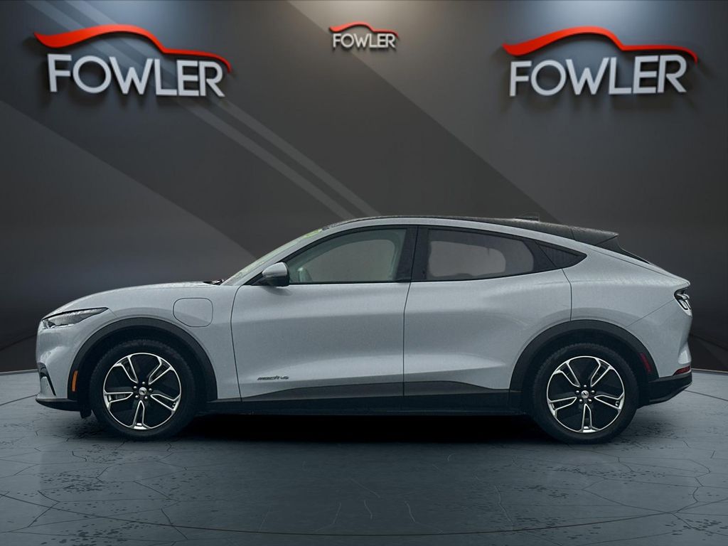 2021 Ford Mustang Mach-E Select photo 2