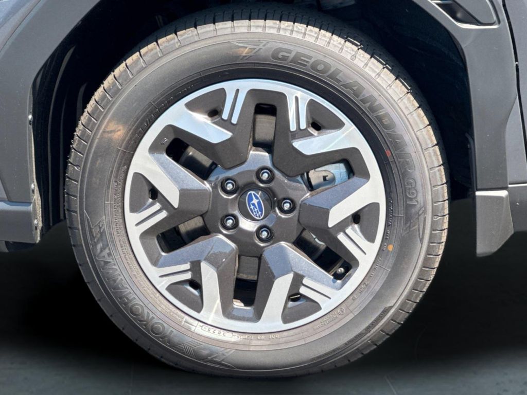 2026 Subaru Forester Premium - Photo 31