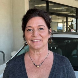 Staff member Julie King from ID_03146f