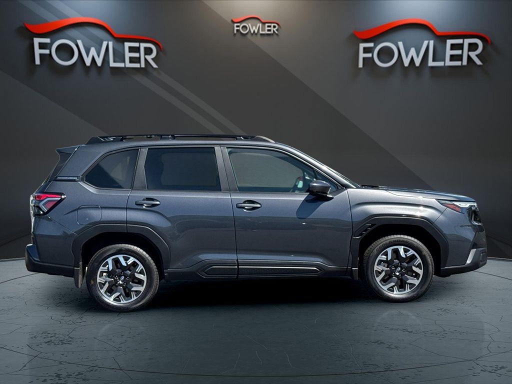 2026 Subaru Forester Premium - Photo 6