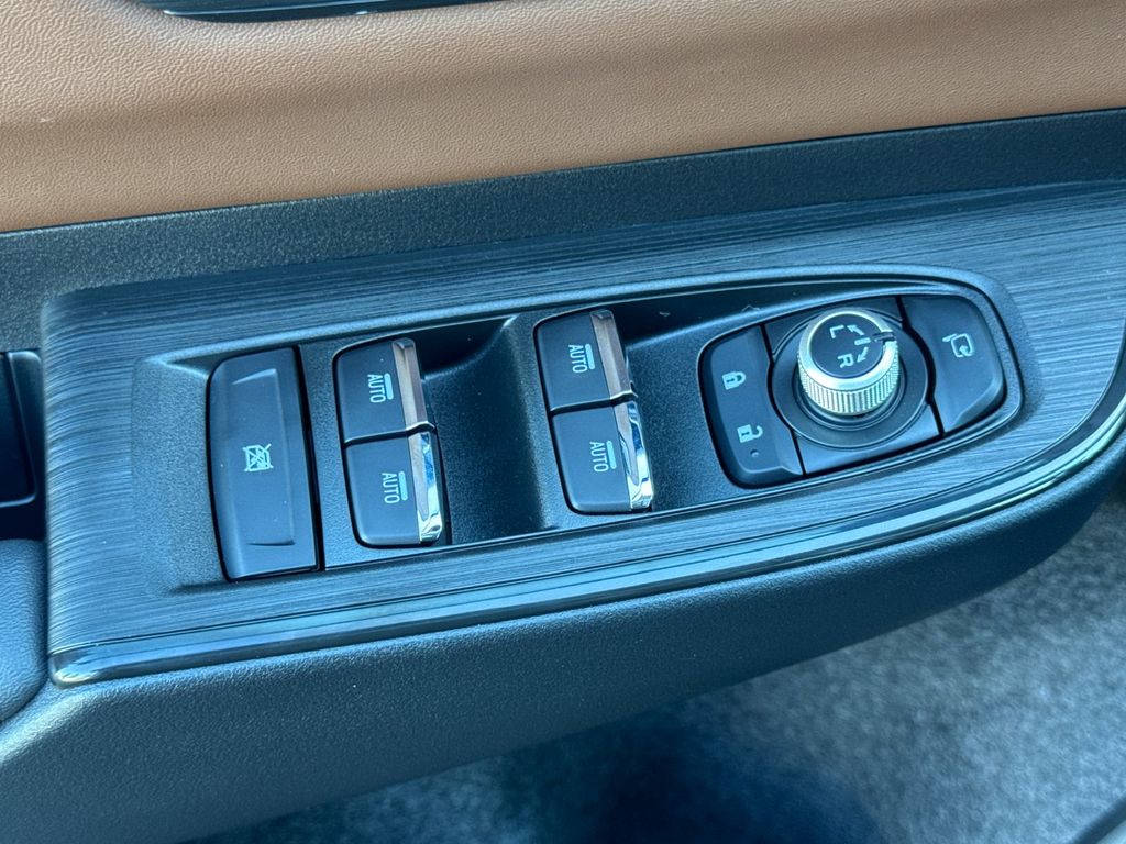 2026 Subaru Outback Touring - Photo 11