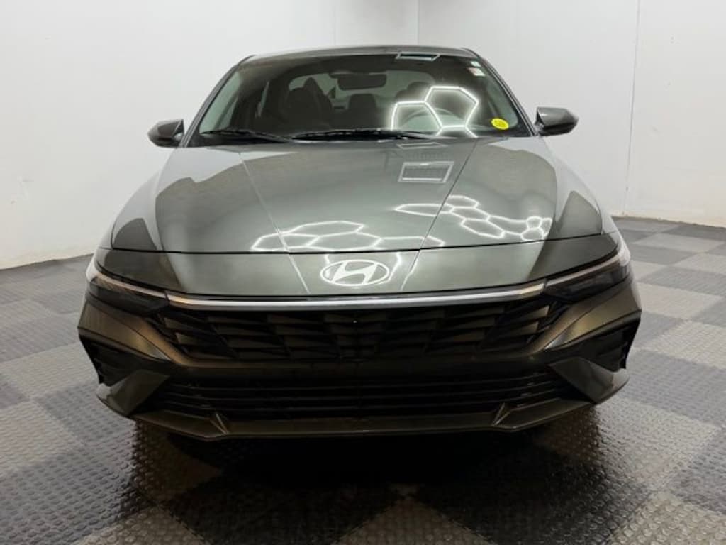 Used 2024 Hyundai Elantra SEL Sedan