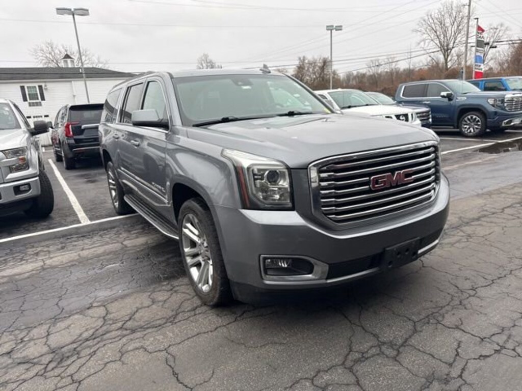 Used 2018 GMC Yukon XL SLT SUV