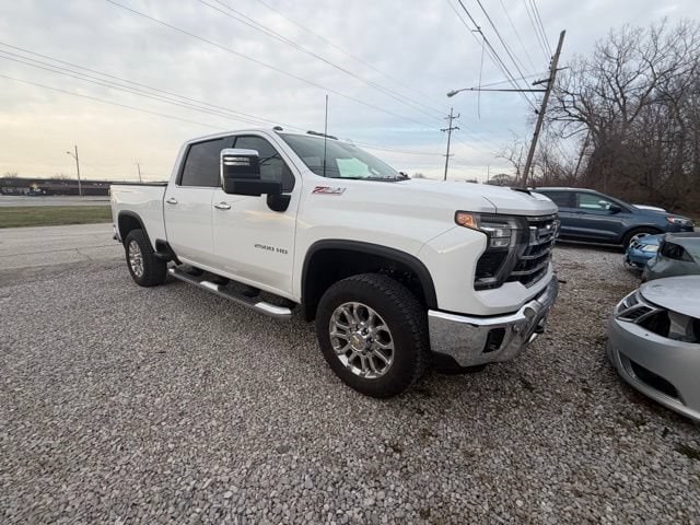 2025 Chevrolet Silverado 2500HD LTZ - Photo 9