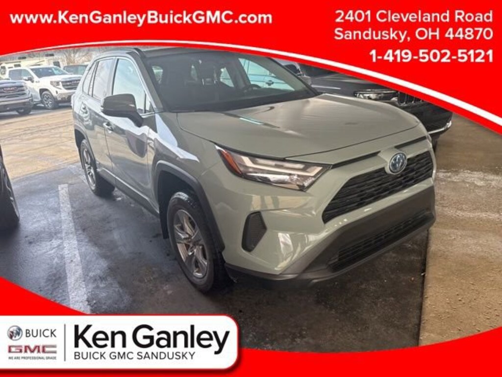 Used 2022 Toyota RAV4 XLE SUV