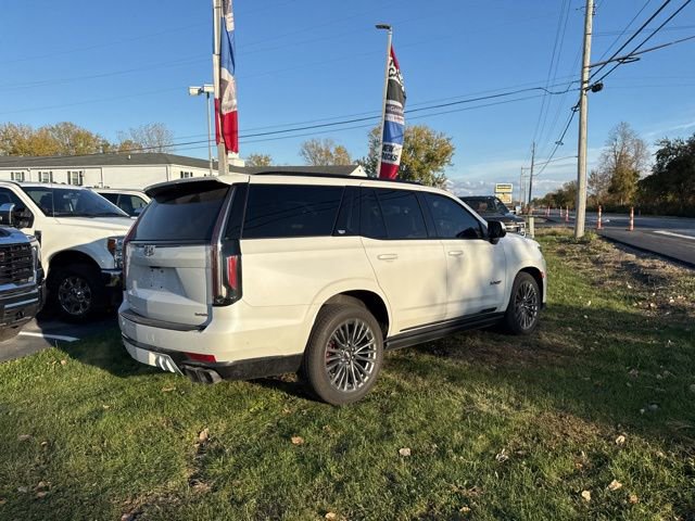 2023 Cadillac Escalade V-Series photo 2