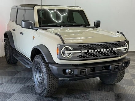 2025 Ford Bronco Badlands SUV