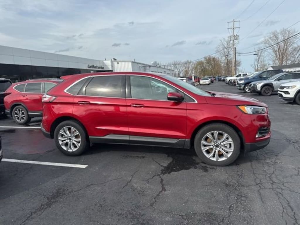 Used 2024 Ford Edge Titanium SUV