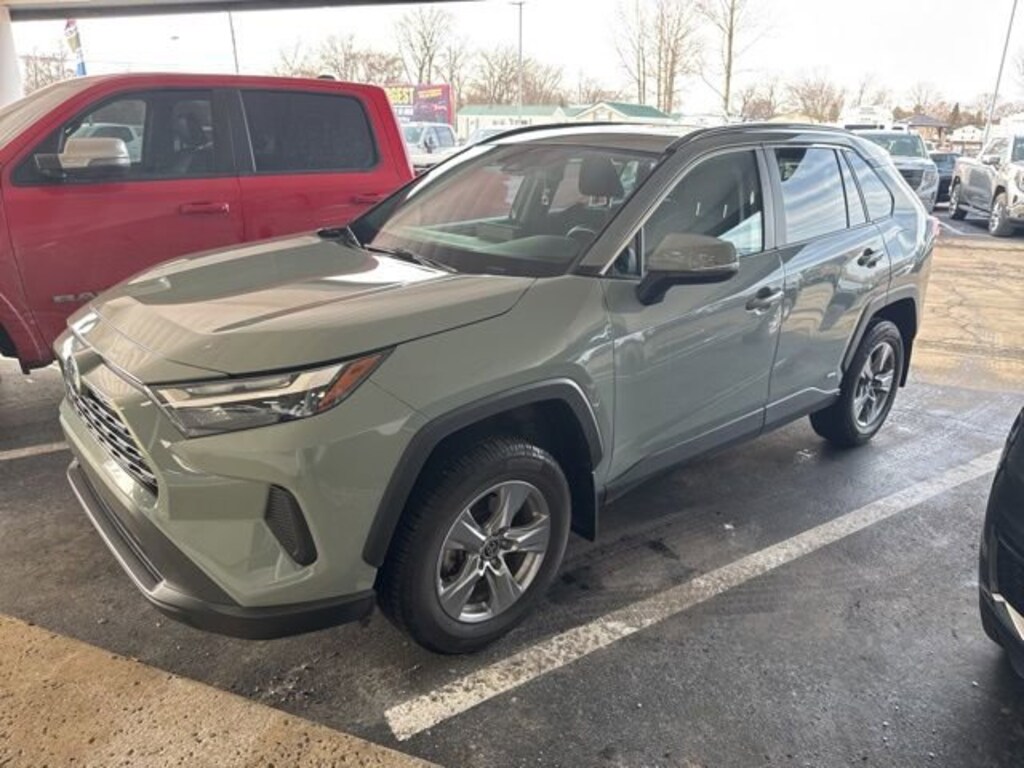 Used 2022 Toyota RAV4 XLE SUV