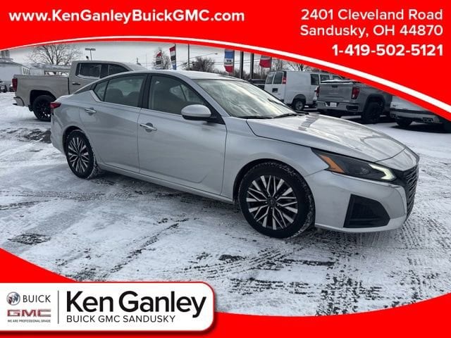 2023 Nissan Altima SV