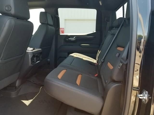 2026 GMC Sierra 1500 AT4 - Photo 13