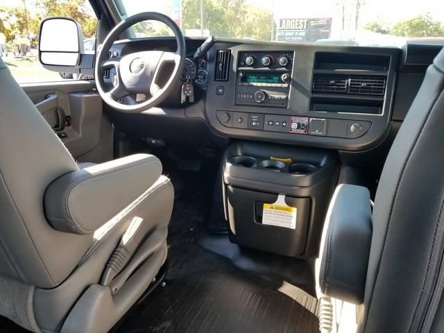 2025 GMC Savana Cargo Work Van - Photo 8