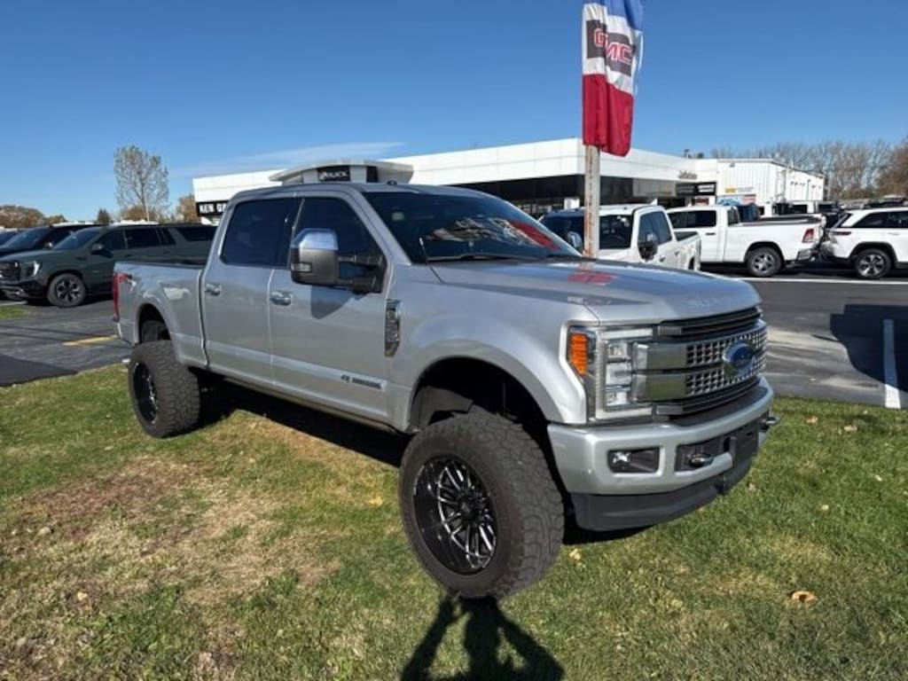 Used 2018 Ford Super Duty F-250 SRW Truck Crew Cab