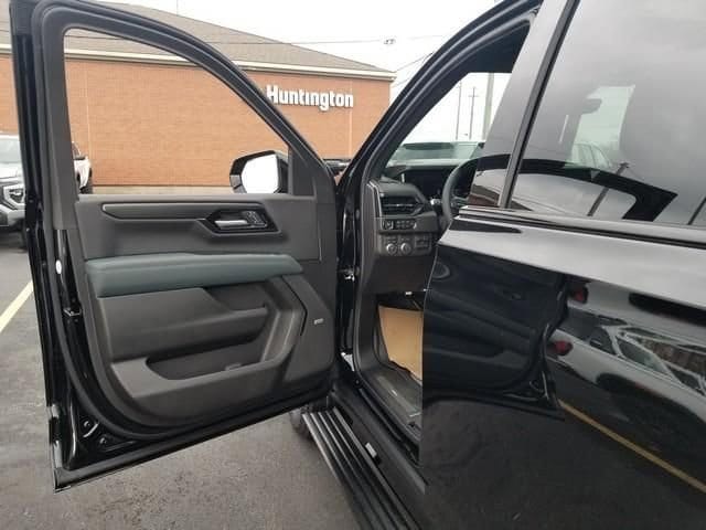 2026 GMC Yukon XL AT4 - Photo 6