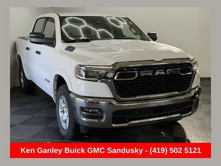 2025 Ram 1500 Big Horn/Lone Star Truck Crew Cab