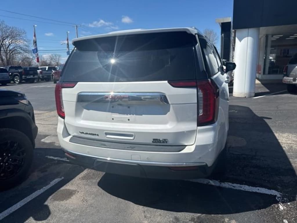 Used 2023 GMC Yukon XL SLT SUV