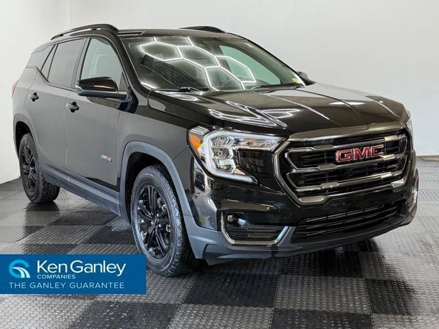 2022 GMC Terrain AT4 AWD's photo