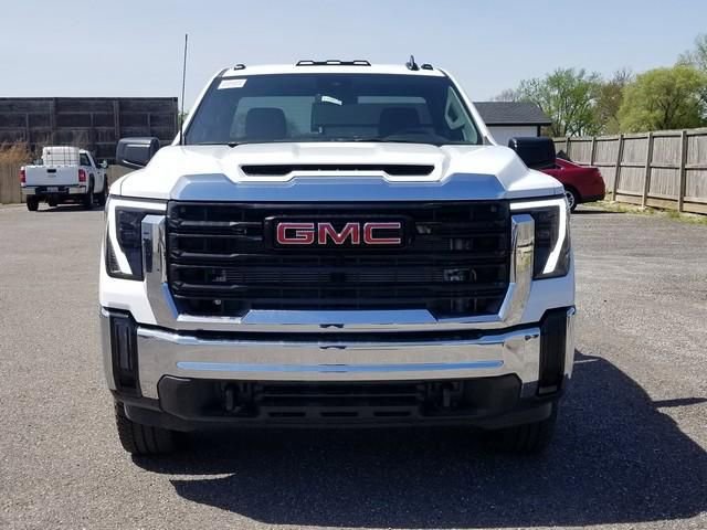 2025 Gmc Sierra 2500 HD Pro photo 2