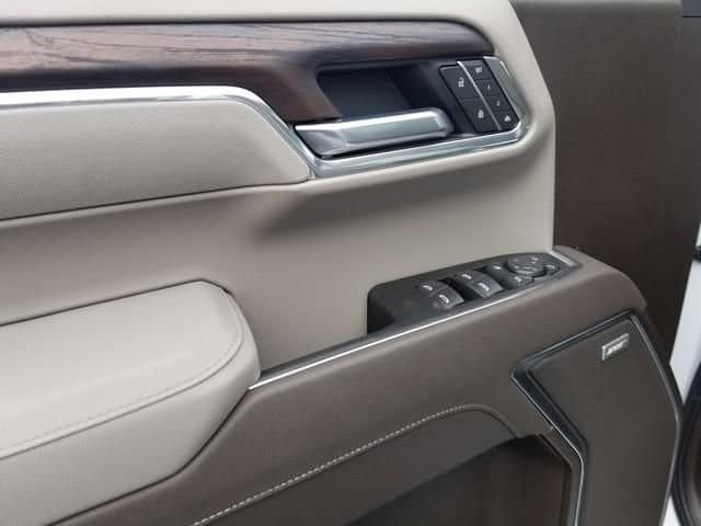 2026 GMC Sierra 1500 SLT - Photo 10