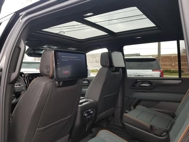 2026 GMC Yukon XL AT4 - Photo 10
