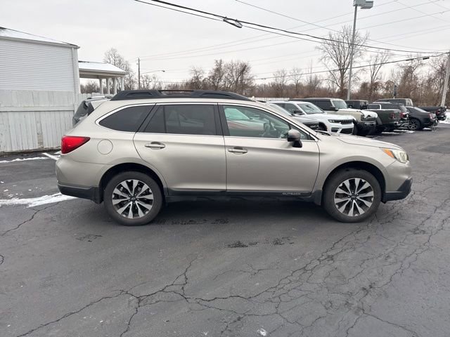2015 Subaru Outback 2.5i Limited photo 2
