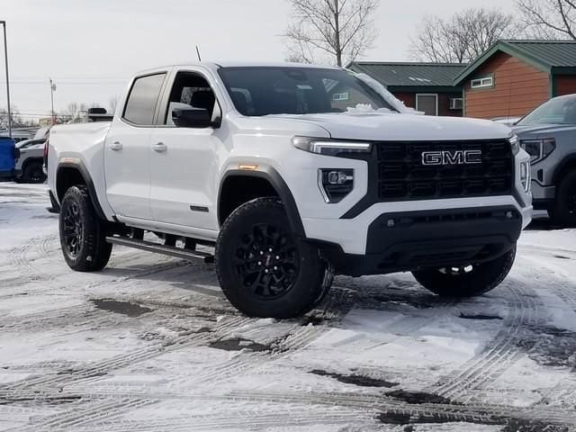 2026 GMC Canyon Elevation's photo