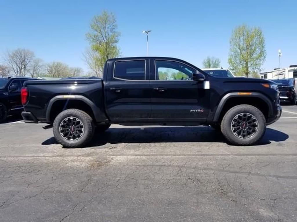 New 2026 GMC Canyon AT4 Truck