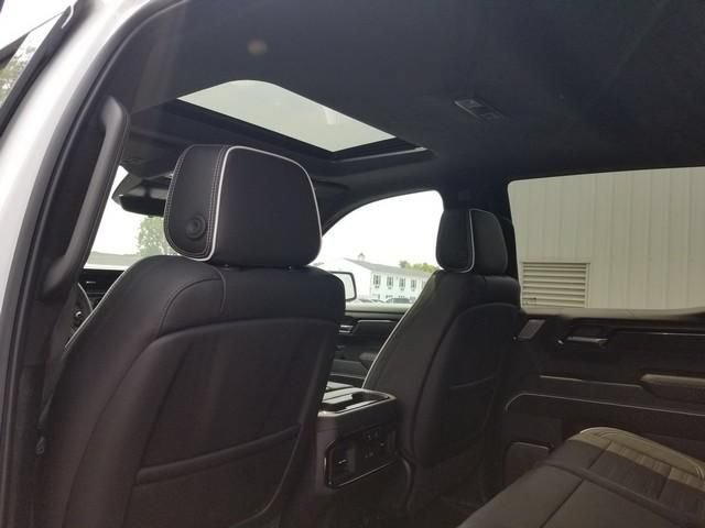 2026 GMC Sierra 1500 AT4X - Photo 13