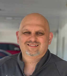 Staff member Ricardo Trevino from ID_fc82a614f7b2