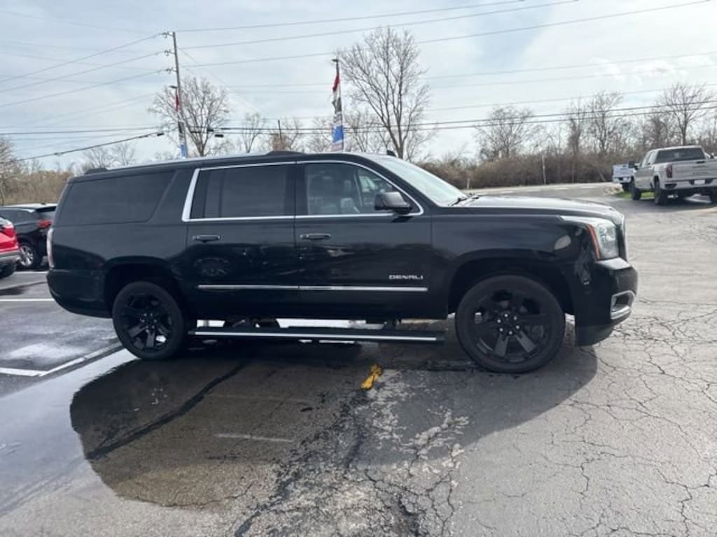 Used 2019 GMC Yukon XL Denali SUV