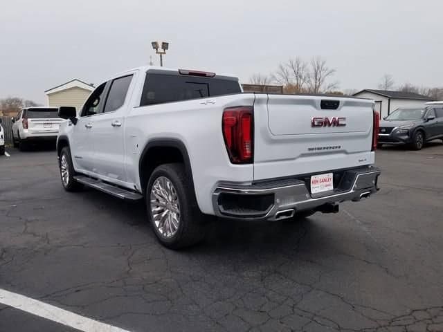 2026 GMC Sierra 1500 SLT - Photo 7