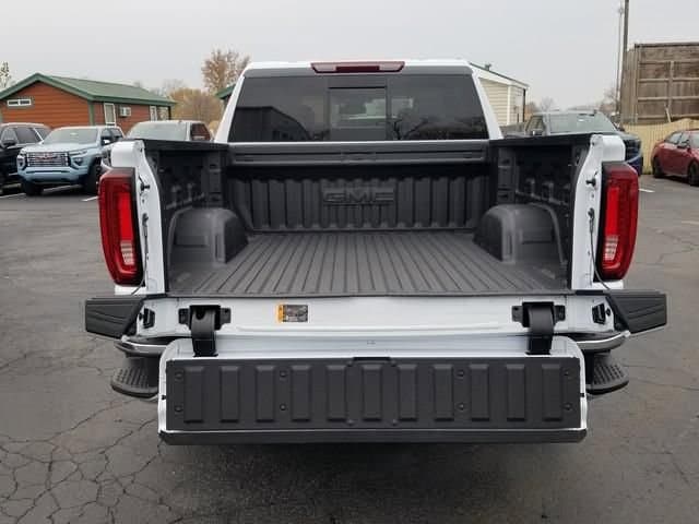 2026 GMC Sierra 1500 SLT - Photo 6