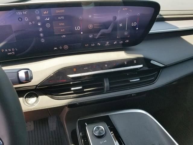 2026 Buick Enclave Sport Touring - Photo 16