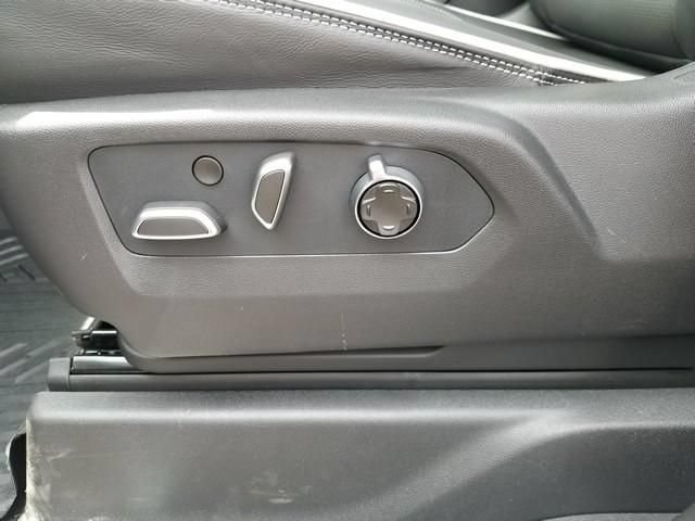 2026 GMC Sierra 1500 AT4X - Photo 11