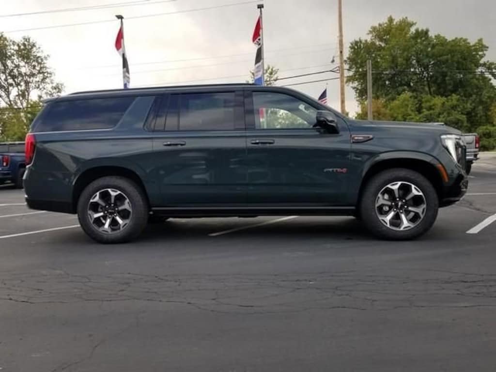 New 2025 GMC Yukon XL AT4 Ultimate SUV