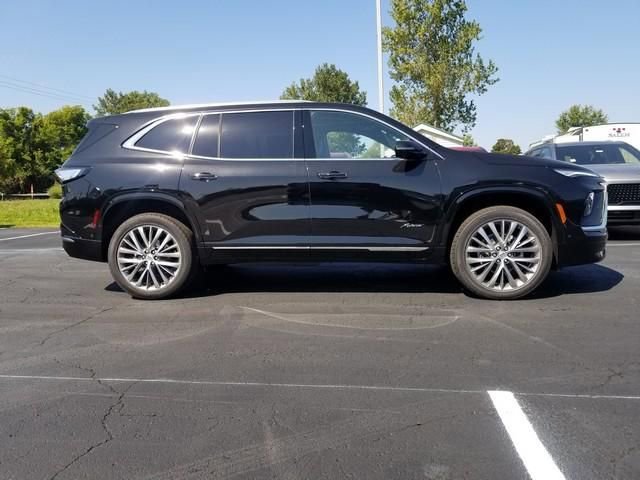 2026 Buick Enclave Avenir photo 3