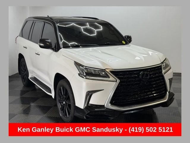 2016 Lexus LX 600 570's photo