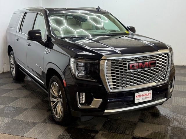 2021 GMC Yukon XL Denali's photo