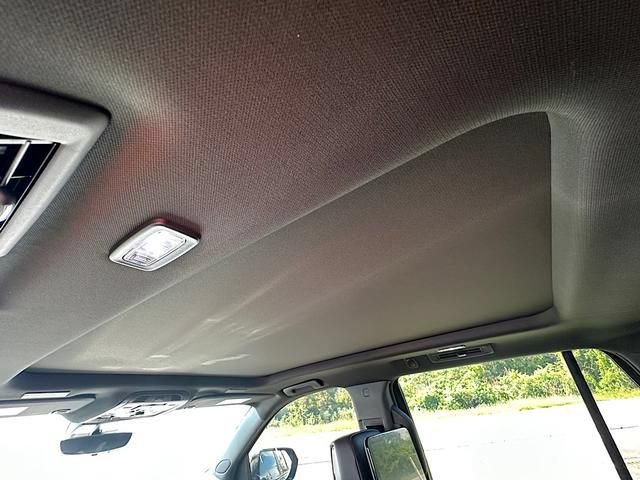 2026 GMC Yukon Denali Ultimate - Photo 19