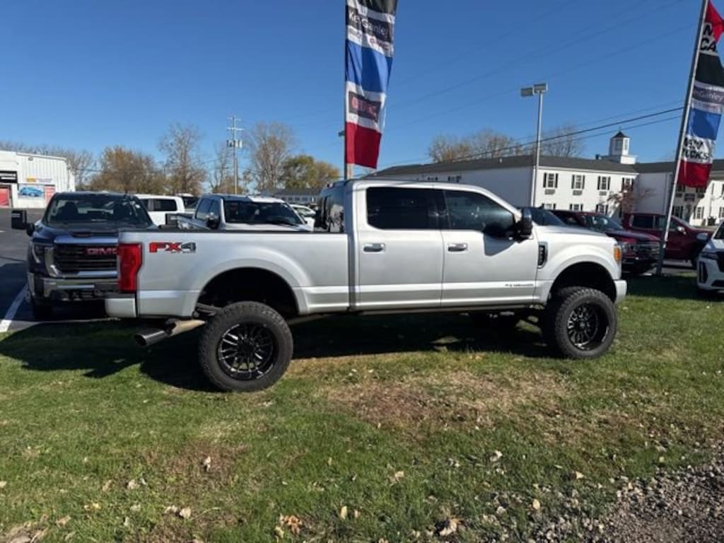 Used 2018 Ford Super Duty F-250 SRW Truck Crew Cab