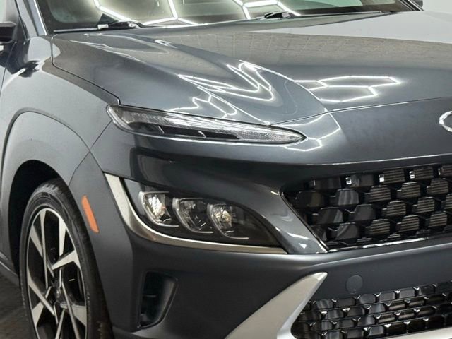 2023 Hyundai Kona Limited photo 2