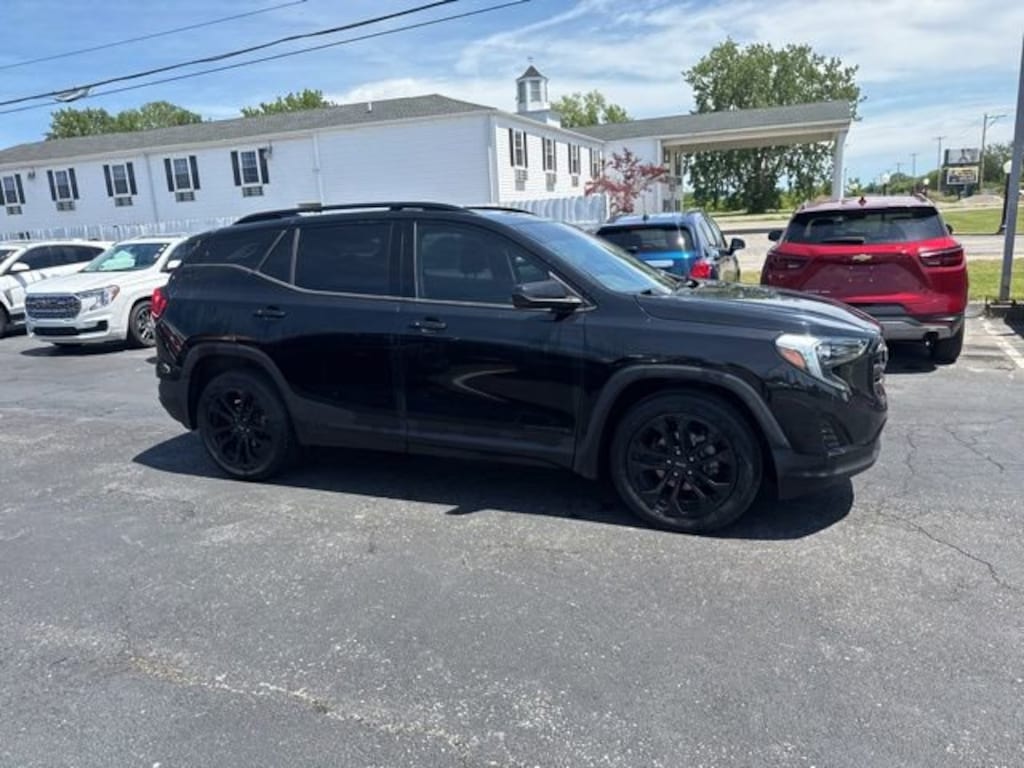 Used 2020 GMC Terrain SLE SUV