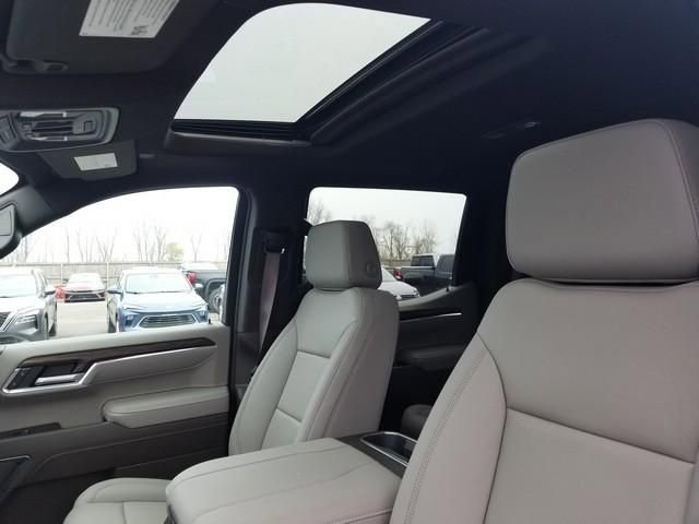 2026 GMC Sierra 1500 SLT - Photo 13