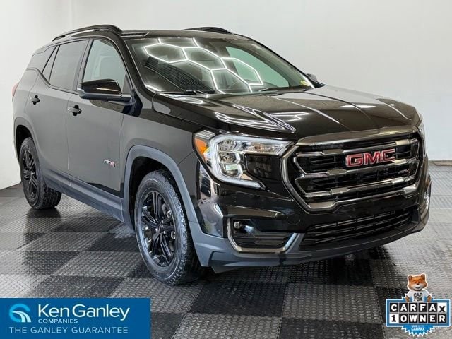 2022 GMC Terrain AT4 AWD's photo