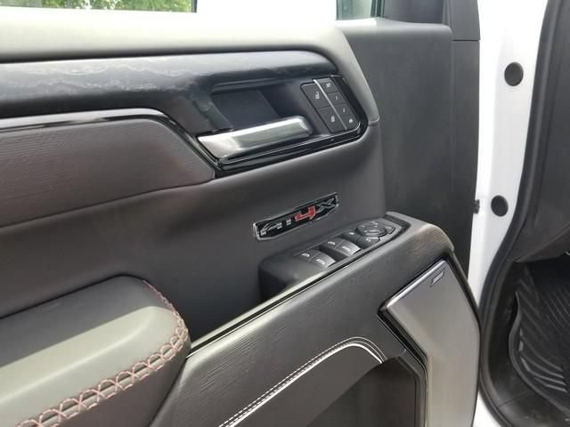 2026 GMC Sierra 1500 AT4X - Photo 7