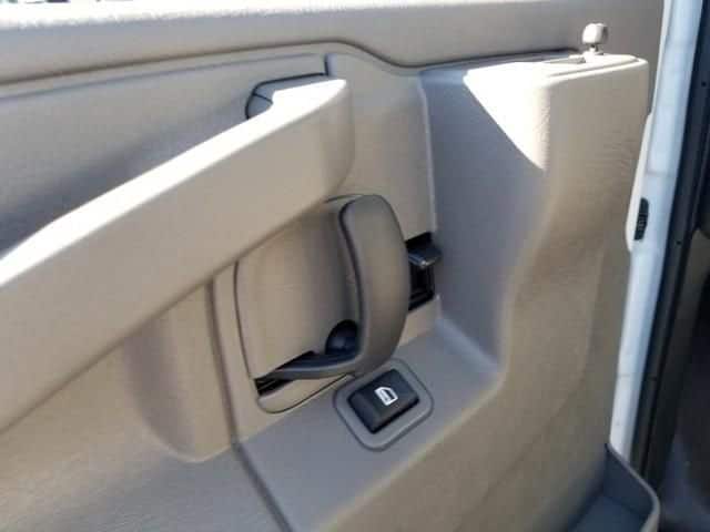 2025 GMC Savana Cargo Work Van - Photo 16