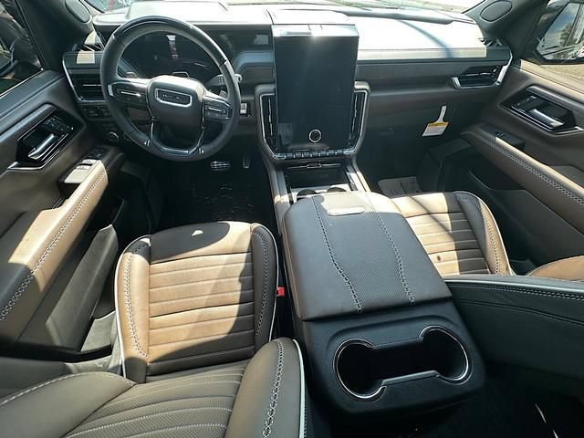2026 GMC Yukon Denali Ultimate - Photo 17